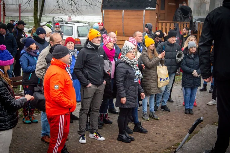 Morsy rozpoczęły sezon w stawie miejskim w Ostrowi Mazowieckiej! (zdjęcia)