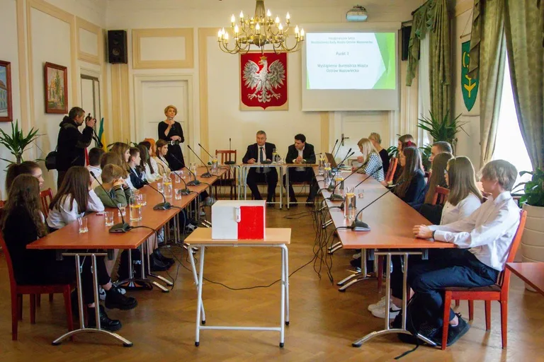 Wybrano Prezydium Młodzieżowej Rady Miasta Ostrów Mazowiecka! (zdjęcia)
