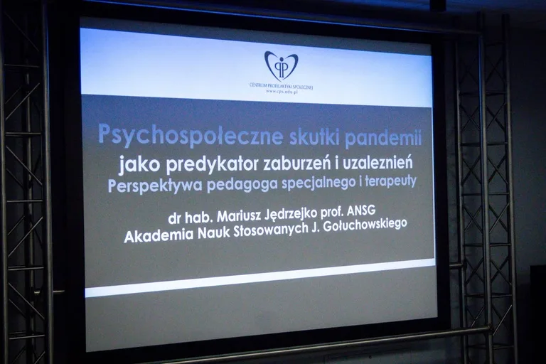Konferencja pt. "Uwolnij się. Bądź sobą!" w Starej Elektrowni (zdjęcia)