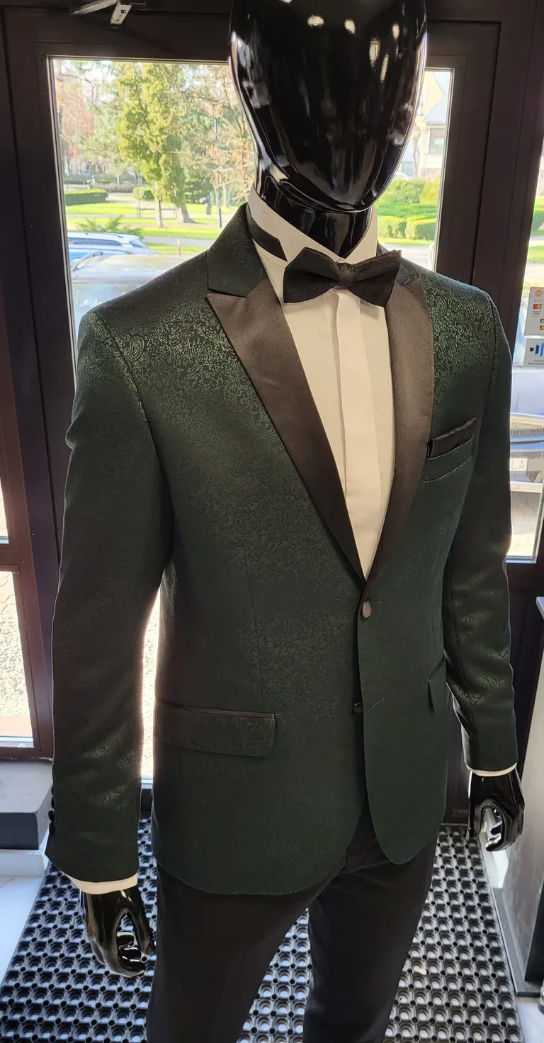 Sklep Elegant zaprasza wszystkich Panów po elegancką odzież oraz obuwie (zdjęcia)