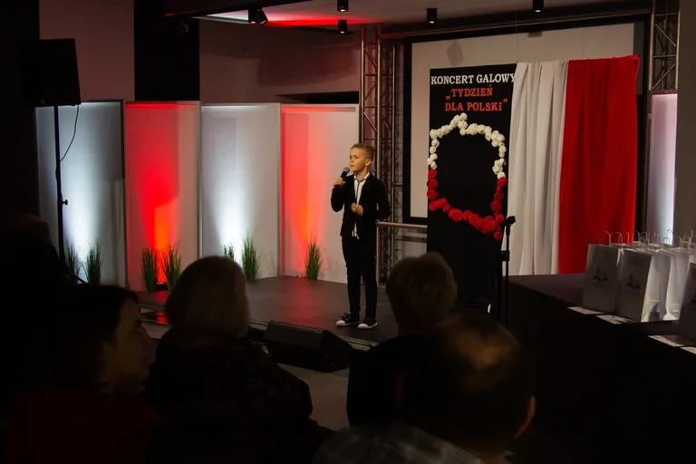 Występy i wręczenie nagród laureatom konkursów na Koncercie Galowym wieńczącym projekt "Tydzień dla Polski" (zdjęcia, wideo) (nie publikować)