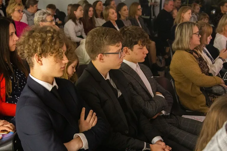 Spektakl teatralny pt. "Do hymnu powstań" odbył się w Ostrowi Mazowieckiej w Narodowy Dzień Niepodległości (zdjęcia, wideo) (nie publikować)