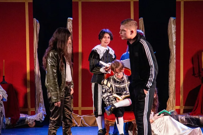 Spektakl teatralny pt. "Do hymnu powstań" odbył się w Ostrowi Mazowieckiej w Narodowy Dzień Niepodległości (zdjęcia)
