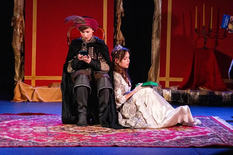 Spektakl teatralny pt. "Do hymnu powstań" odbył się w Ostrowi Mazowieckiej w Narodowy Dzień Niepodległości (zdjęcia)