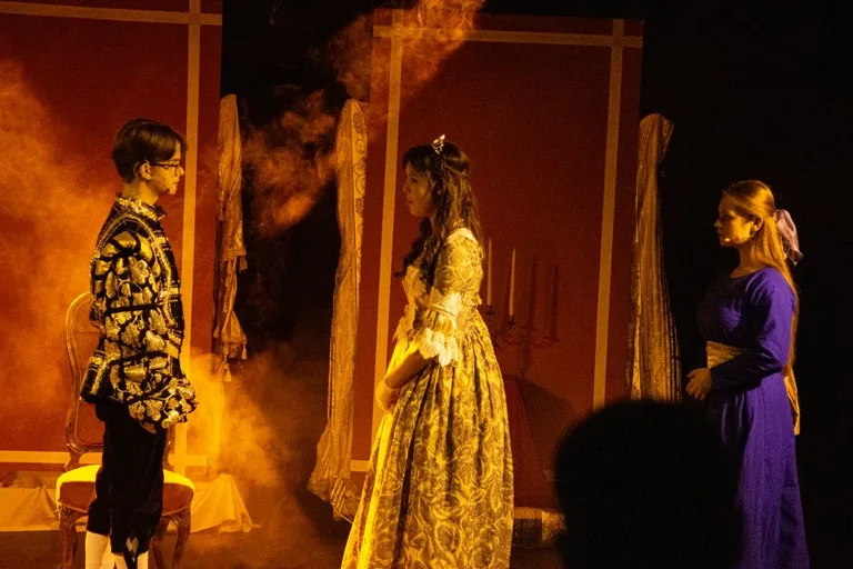 Spektakl teatralny pt. "Do hymnu powstań" odbył się w Ostrowi Mazowieckiej w Narodowy Dzień Niepodległości (zdjęcia)