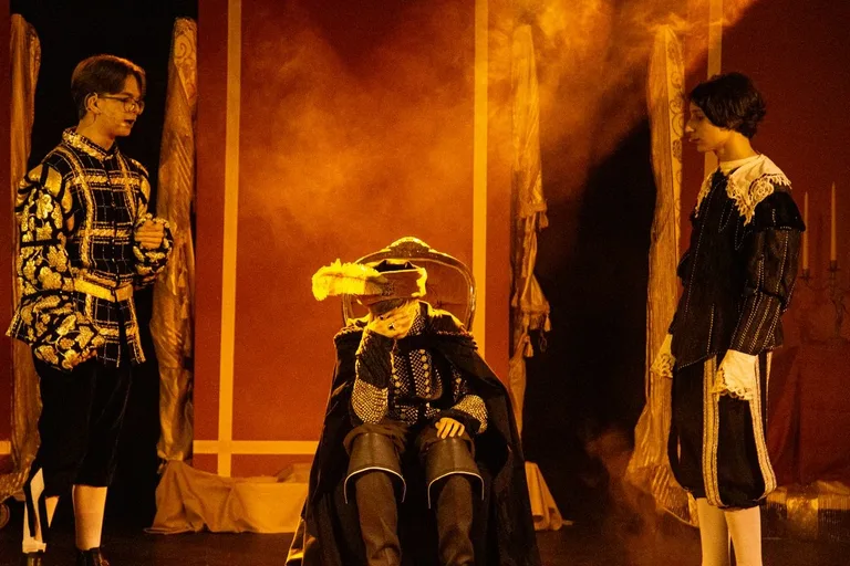 Spektakl teatralny pt. "Do hymnu powstań" odbył się w Ostrowi Mazowieckiej w Narodowy Dzień Niepodległości (zdjęcia)