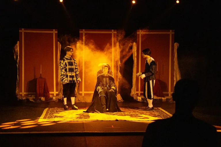 Spektakl teatralny pt. "Do hymnu powstań" odbył się w Ostrowi Mazowieckiej w Narodowy Dzień Niepodległości (zdjęcia)