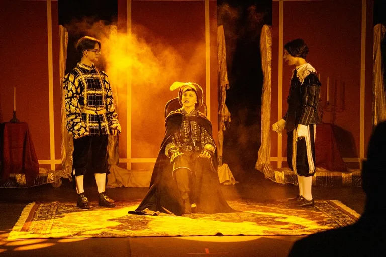 Spektakl teatralny pt. "Do hymnu powstań" odbył się w Ostrowi Mazowieckiej w Narodowy Dzień Niepodległości (zdjęcia)