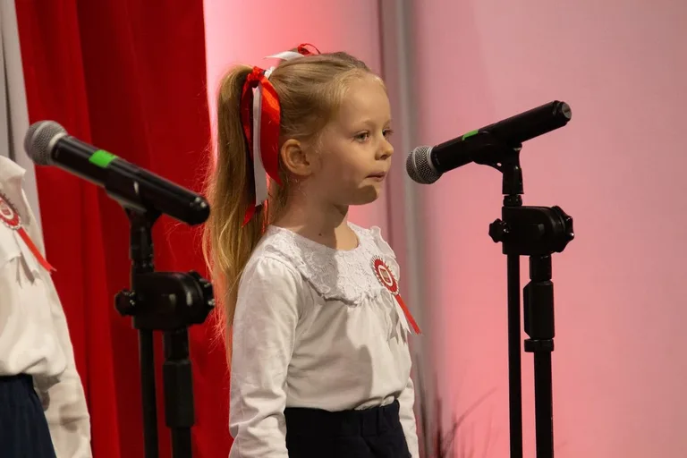 Spektakl teatralny pt. "Do hymnu powstań" odbył się w Ostrowi Mazowieckiej w Narodowy Dzień Niepodległości (zdjęcia, wideo) (nie publikować)