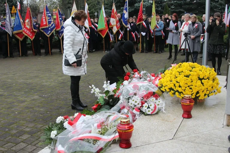Mieszkańcy gminy Małkinia Górna wspólnie uczcili Narodowe Święto Niepodległości (zdjęcia, wideo)