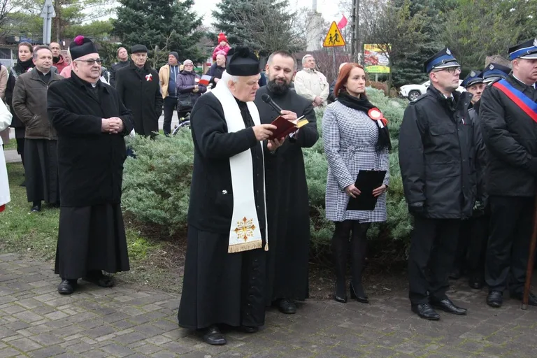 Mieszkańcy gminy Małkinia Górna wspólnie uczcili Narodowe Święto Niepodległości (zdjęcia, wideo)