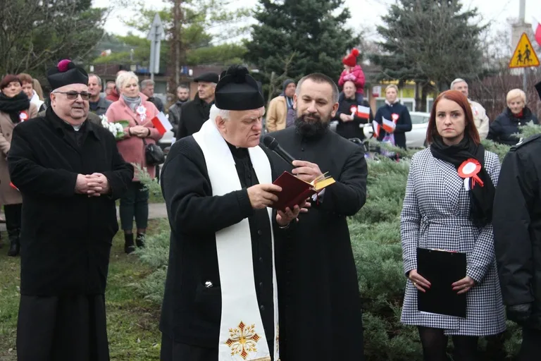 Mieszkańcy gminy Małkinia Górna wspólnie uczcili Narodowe Święto Niepodległości (zdjęcia, wideo)
