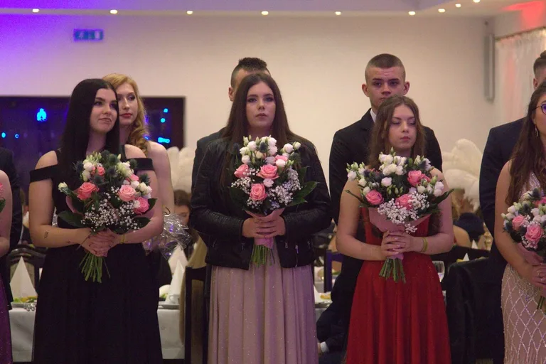 Studniówka maturzystów z "Rubinka" (zdjęcia, wideo)