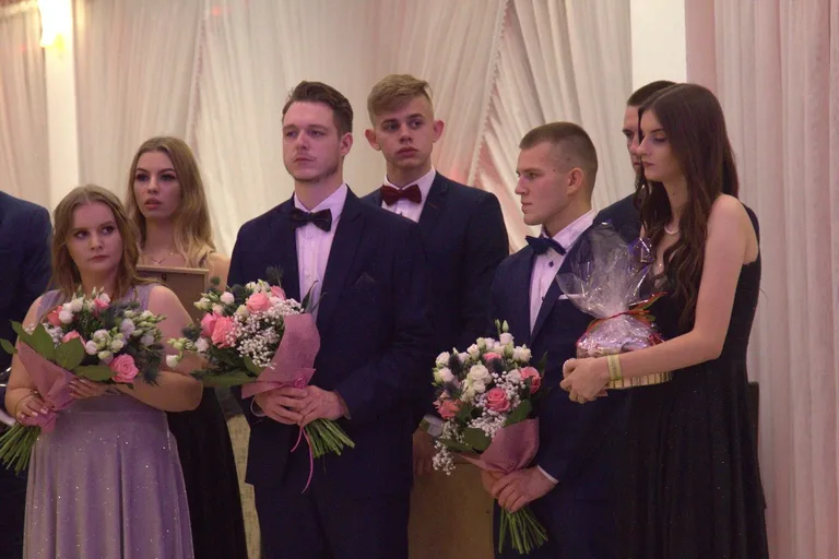 Studniówka maturzystów z "Rubinka" (zdjęcia, wideo)