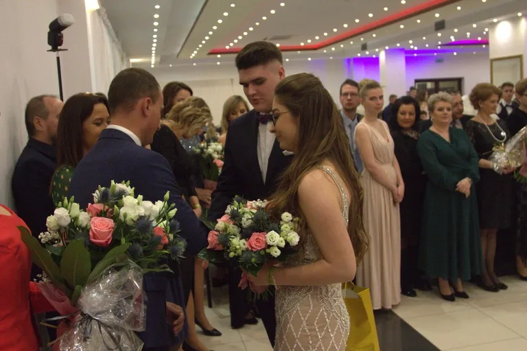Studniówka maturzystów z "Rubinka" (zdjęcia, wideo)