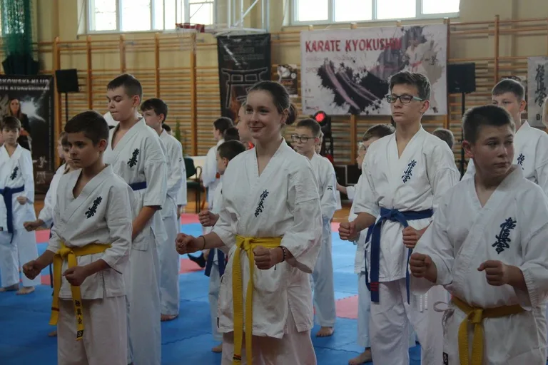 Nasi karatecy z medalami (zdjęcia)