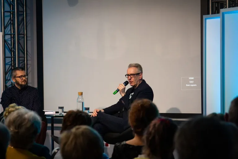 Mariusz Szczygieł spotkał się z ostrowiakami w Starej Elektrowni (zdjęcia)