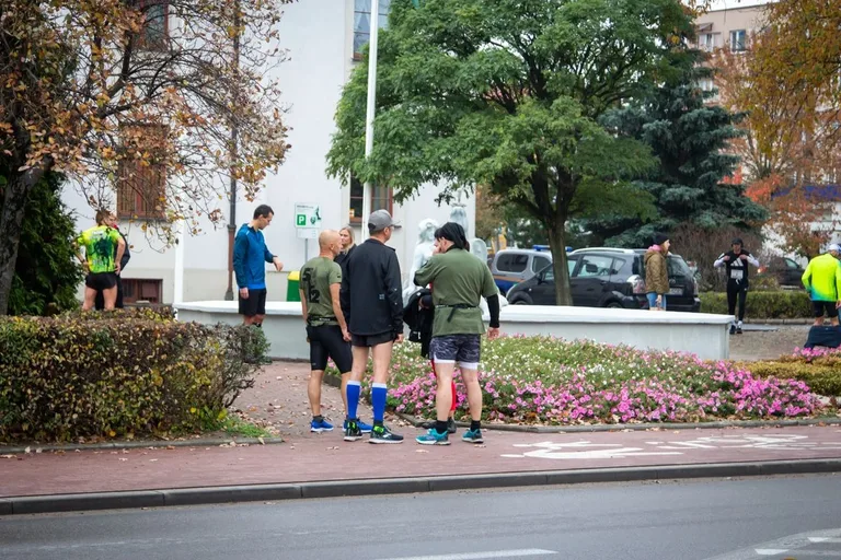 Zawodnicy pobiegli w Ostrowskim Półmaratonie (zdjęcia)