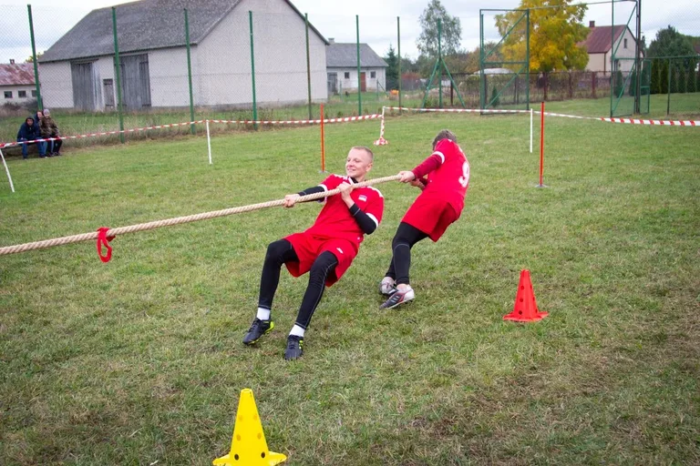 Festiwal sportowo-integracyjny na zakończenie lata! Uczestnicy spędzili aktywnie czas na świeżym powietrzu (zdjęcia, wideo) 