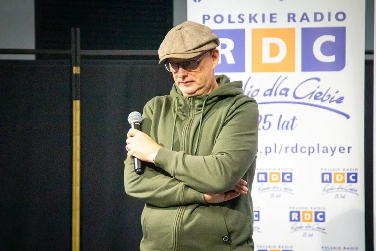Spotkanie autorskie z Grzegorzem Kasdepke i Hubertem Klimko-Dobrzanieckim - podsumowanie projektu "Ojczysty Nieoczywisty" (zdjęcia)