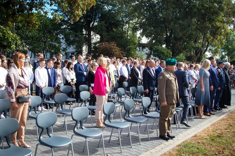Rozpoczęcie roku szkolnego w ZSCKR w Starym Lubiejewie (zdjęcia) 