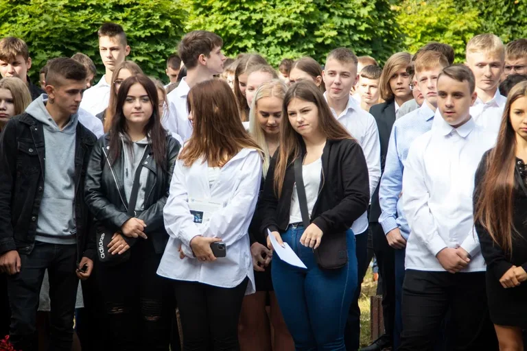 Uczniowie "Rubinka" powrócili do szkoły po wakacyjnej przerwie (zdjęcia)