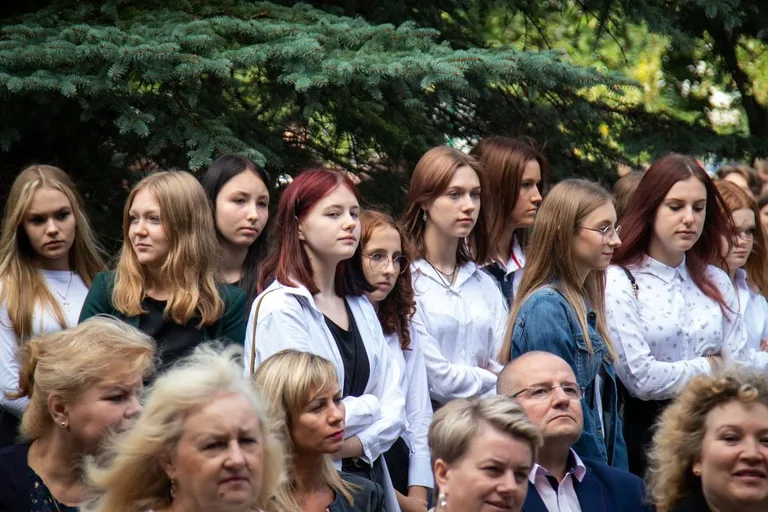 Uczniowie "Rubinka" powrócili do szkoły po wakacyjnej przerwie (zdjęcia)
