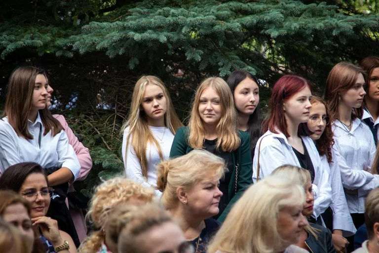 Uczniowie "Rubinka" powrócili do szkoły po wakacyjnej przerwie (zdjęcia)