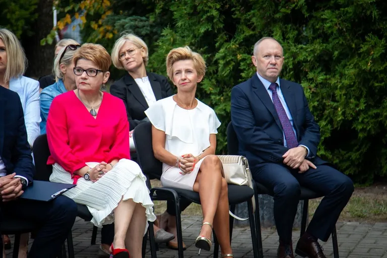 Uczniowie "Rubinka" powrócili do szkoły po wakacyjnej przerwie (zdjęcia) 