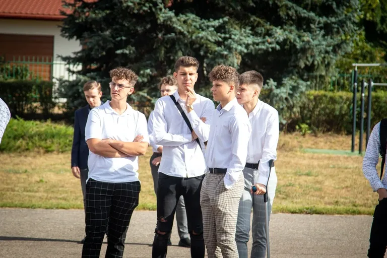 Uczniowie "Ekonomika" powitali nowy rok szkolny (zdjęcia)