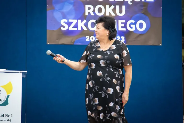 Uczniowie "Rubinka" powrócili do szkoły po wakacyjnej przerwie (zdjęcia) 