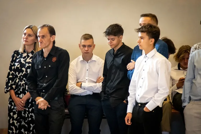 Rozpoczęcie roku szkolnego w Liceum Ogólnokształcącym im. Mikołaja Kopernika (zdjęcia)