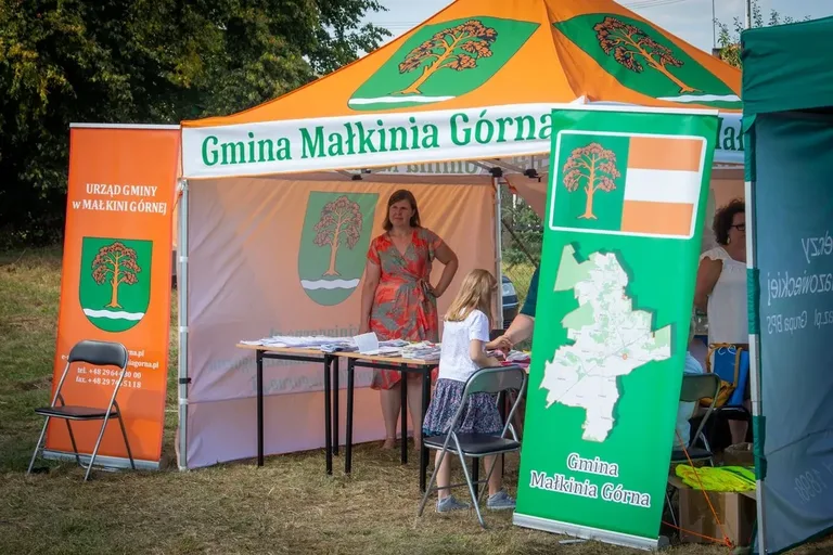 Artyści zaprezentowali swoje utwory na Dożynkach Gminno-Parafialnych w Prostyni (zdjęcia, wideo) 