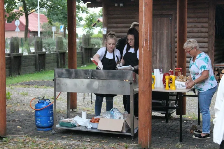 Zespół Pekwadrat zintegrował ostrowską społeczność (zdjęcia, wideo)