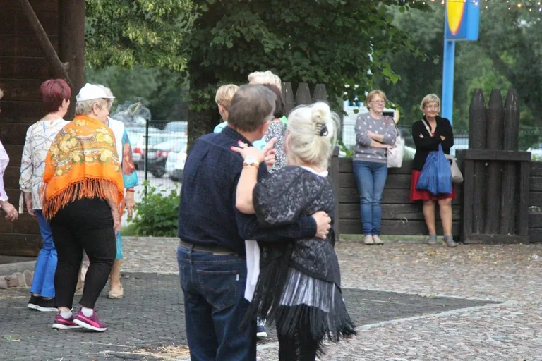 Zespół Pekwadrat zintegrował ostrowską społeczność (zdjęcia, wideo)