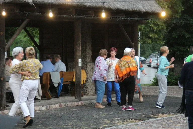 Zespół Pekwadrat zintegrował ostrowską społeczność (zdjęcia, wideo)