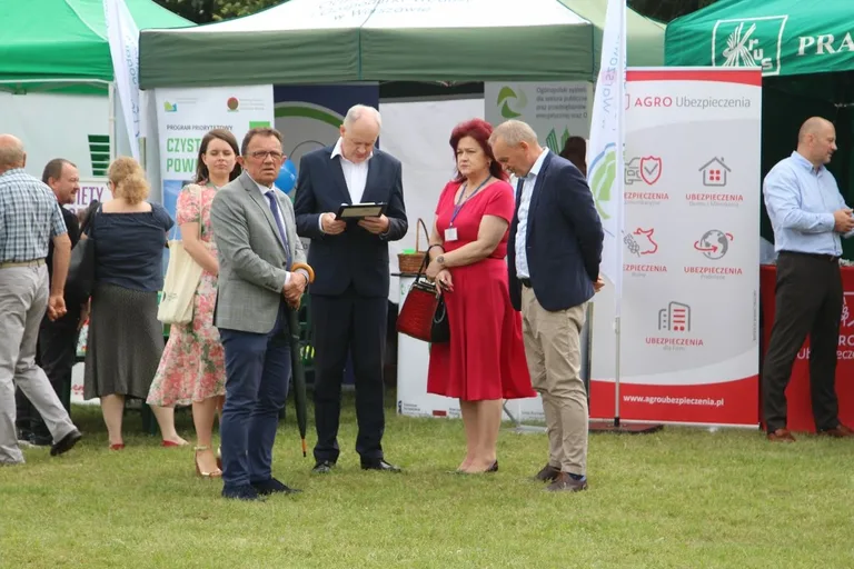 Oficjalne otwarcie Festiwalu Kół Gospodyń Wiejskich w Bogutach-Piankach (zdjęcia, wiedo)