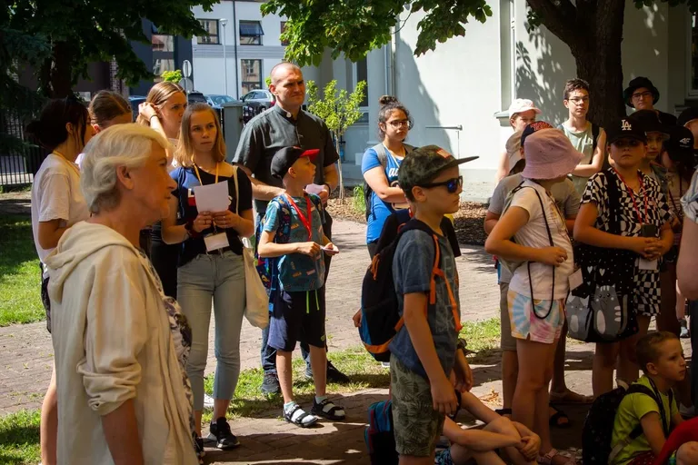 Gra mobilna "Pani Nela - Ojczysty Nieoczywisty" (zdjęcia, wideo)