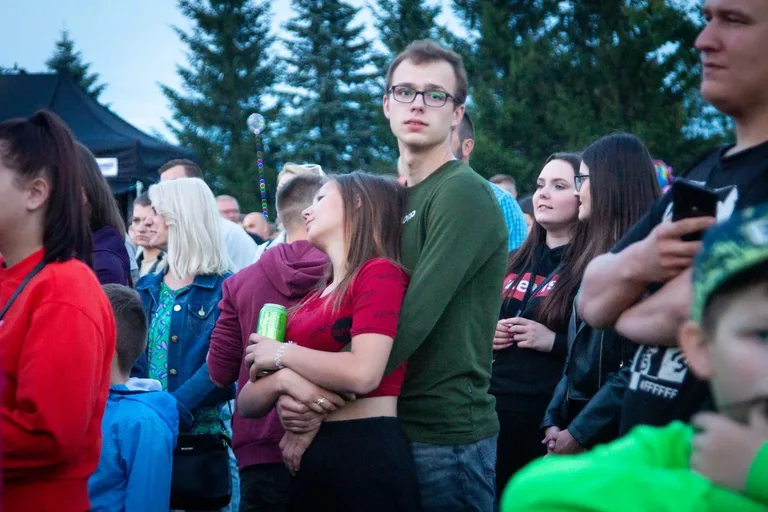 Koncerty zespołów na Pikniku Rodzinnym w Nurze - pojawiły się same największe hity! (zdjęcia, wideo)