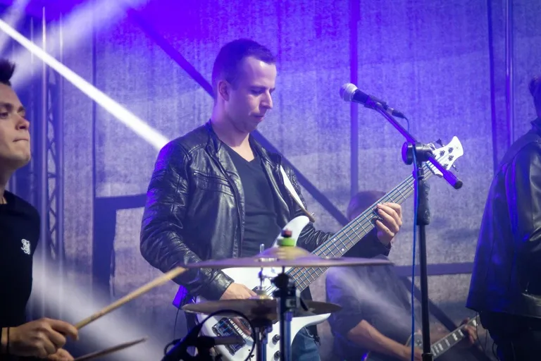 Koncerty zespołów na Pikniku Rodzinnym w Nurze - pojawiły się same największe hity! (zdjęcia, wideo)