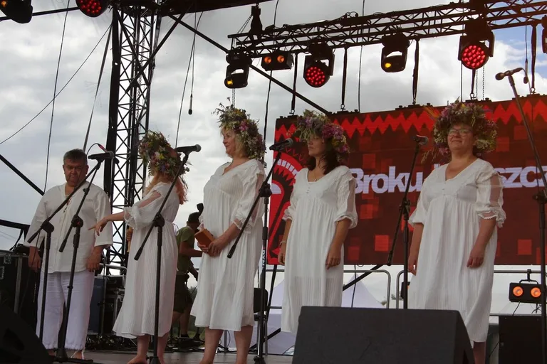 Największy w regionie Festiwal Kultury Kurpiowskiej na Dniach Broku! (zdjęcia, wideo)