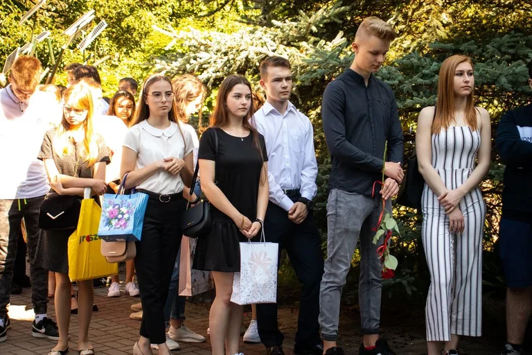 Nadeszły wakacje. Uczniowie "Rubinka" zakończyli rok szkolny (zdjęcia)