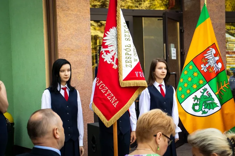 Nadeszły wakacje. Uczniowie "Rubinka" zakończyli rok szkolny (zdjęcia)