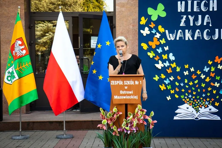 Nadeszły wakacje. Uczniowie "Rubinka" zakończyli rok szkolny (zdjęcia)