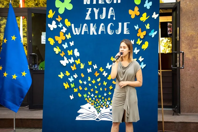 Nadeszły wakacje. Uczniowie "Rubinka" zakończyli rok szkolny (zdjęcia)