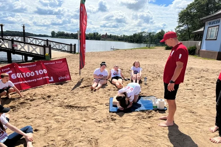 UKS Neptun z Sekcją Ratownictwa Wodnego na obozie kondycyjnym (zdjęcia)