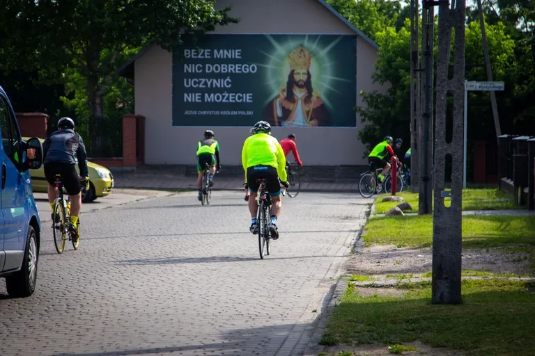 XII pielgrzymka rowerowa na Jasną Górę już ruszyła! (zdjęcia)