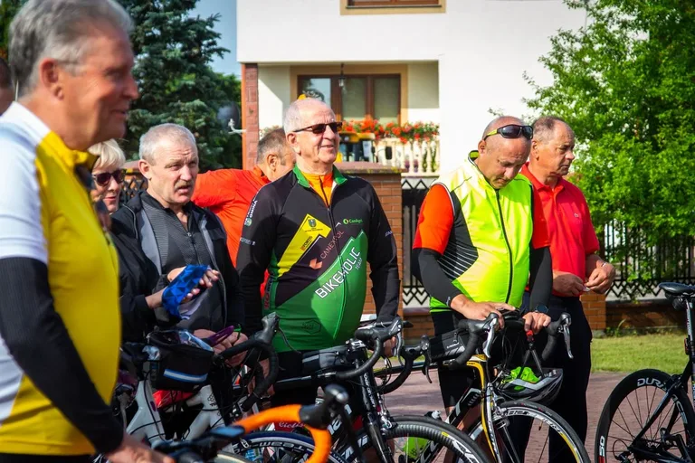 XII pielgrzymka rowerowa na Jasną Górę już ruszyła! (zdjęcia)