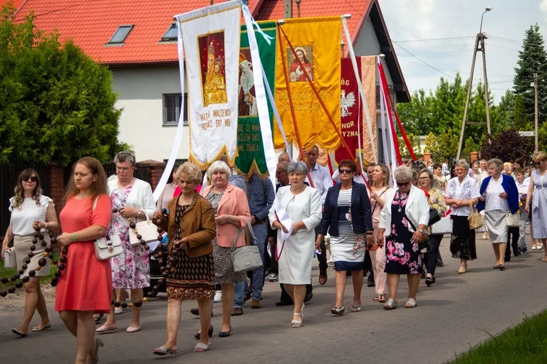 Procesja Bożego Ciała w parafii Chrystusa Dobrego Pasterza (zdjęcia)