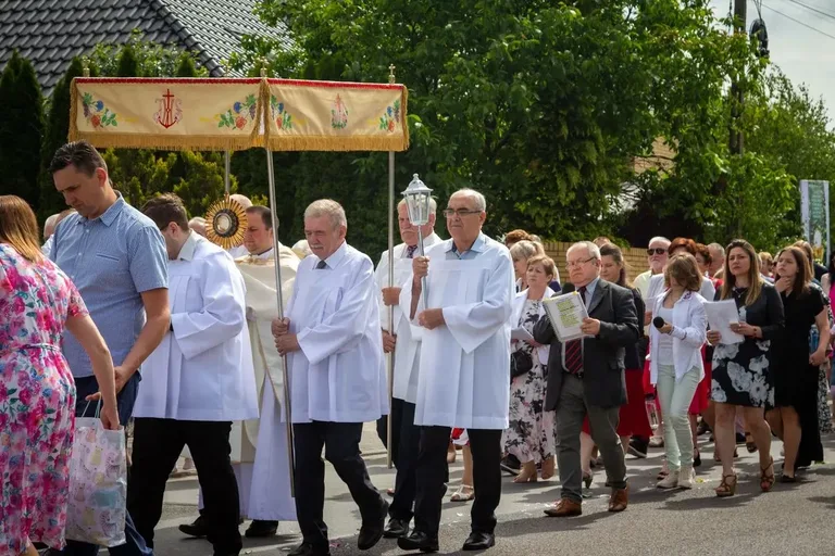 Uroczystości Bożego Ciała w parafii Opatrzności Bożej (zdjęcia)